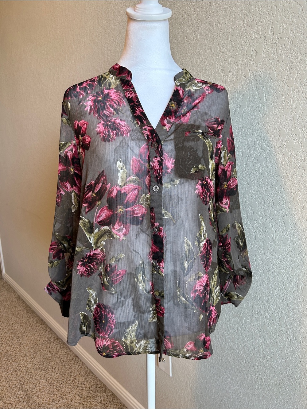 KUT FROM THE KLOTH Sheer Gray w/Pink Flowers Long-sleeve Blouse Size Small